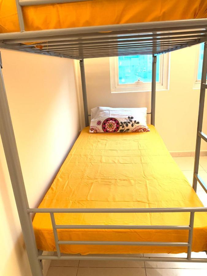 Female Only-Anaruby Backpackers- Metro Station Mashreq Hostel Dubai Exterior foto