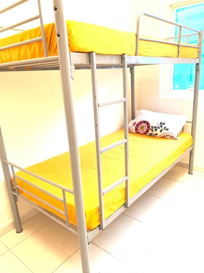 Female Only-Anaruby Backpackers- Metro Station Mashreq Hostel Dubai Exterior foto