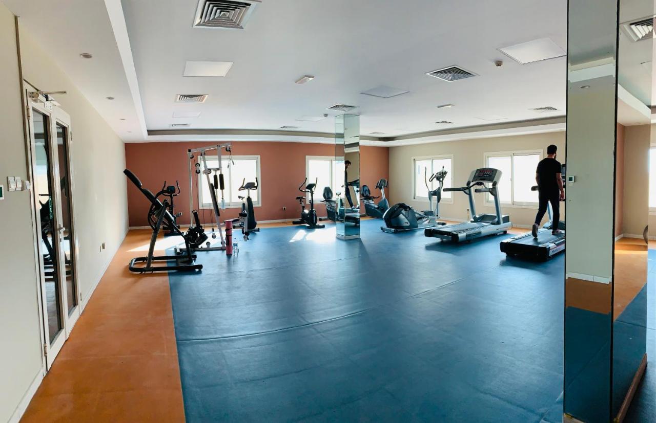 Female Only-Anaruby Backpackers- Metro Station Mashreq Hostel Dubai Exterior foto