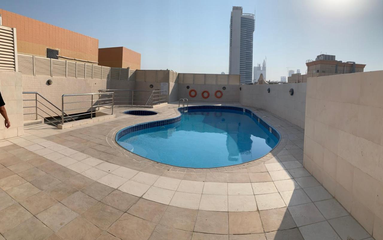 Female Only-Anaruby Backpackers- Metro Station Mashreq Hostel Dubai Exterior foto